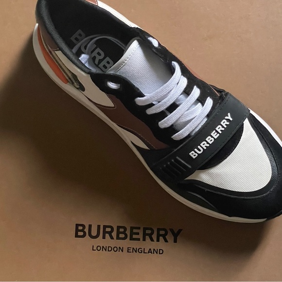 Only worn a 1 time opened to offers. - Picture 3 of 3